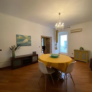 Appartamento Via Azuni, Cagliari